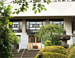 本堂（本尊 薬師瑠璃光如来）